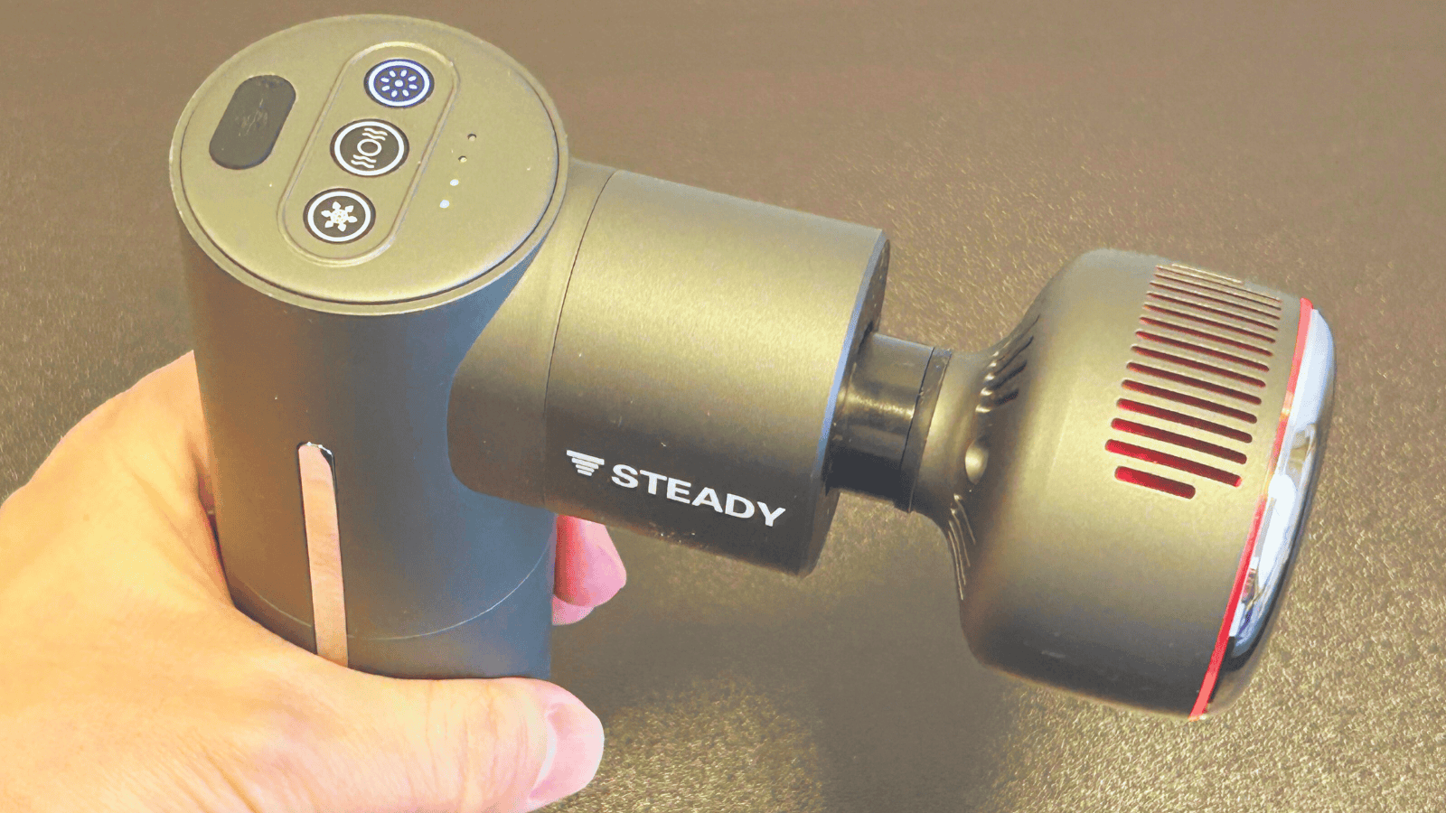 STEADY温冷ハンディガンは、温冷機能を持つのが他商品にない強み